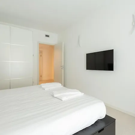 Porta Nuova Bright And Roomy Flat Milan Exterior photo